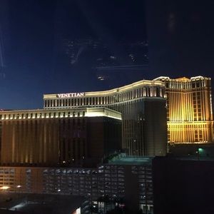 Meet your Posher, Alejandra